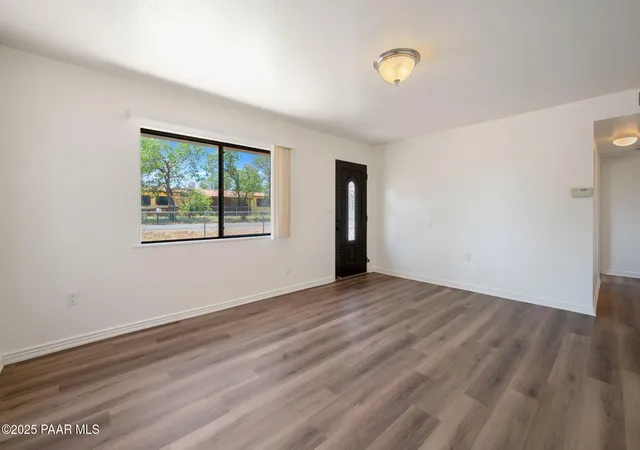 5th image of 1120 Sierra Vista Dr, Chino Valley, AZ 86323 | MLS# 1075515