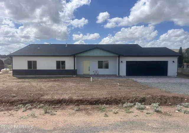 Photo 1 of Single family home for sale at 20029 E Prickly Pear Dr, Mayer, AZ 86333 | MLS# 1085098 | Listing updated on 2026-09-17