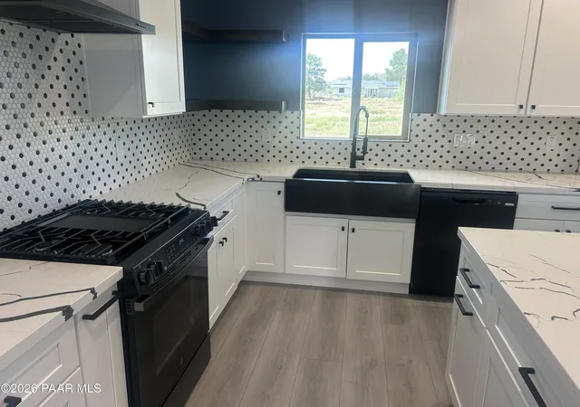 Photo 3 of Single family home for sale at 20029 E Prickly Pear Dr, Mayer, AZ 86333 | MLS# 1085098 | Listing updated on 2026-09-17