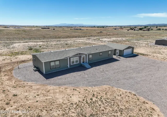 Homes for sale in Paulden, AZ | 26987 N Chicory Way, Paulden, AZ 86334 | MLS# 1075874