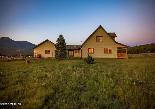 image of 6555 N Chambers Dr, Flagstaff, AZ 86001 | MLS# 1075971
