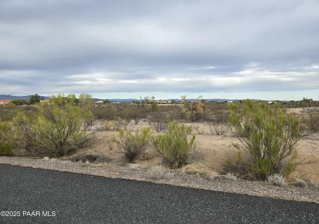 Photo 11 of Land for sale at 35525 Antelope Crk Rd, Wickenburg, AZ 85390 | MLS# 1076125 | Listing updated on 2025-09-03