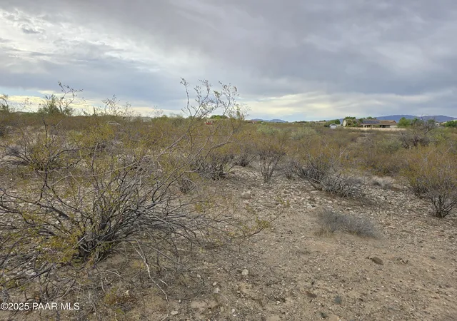 Photo 4 of Land for sale at 35525 Antelope Crk Rd, Wickenburg, AZ 85390 | MLS# 1076125 | Listing updated on 2025-09-03