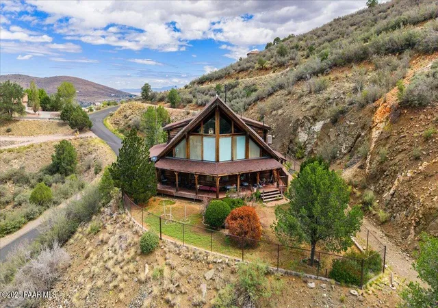 1st image of 105 N Fitzmaurice Dr, Prescott, AZ 86303 | MLS# 1076271