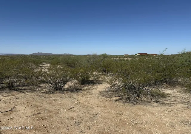 4th image of Xx00 W Saguaro Hill Trl, Congress, AZ 85332 | MLS# 1076359