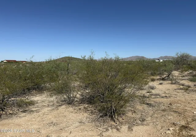 5th image of Xx00 W Saguaro Hill Trl, Congress, AZ 85332 | MLS# 1076359