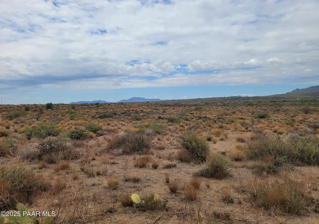 4th image of Lots 40&41 W Traveler Way, Congress, AZ 85332 | MLS# 1076461