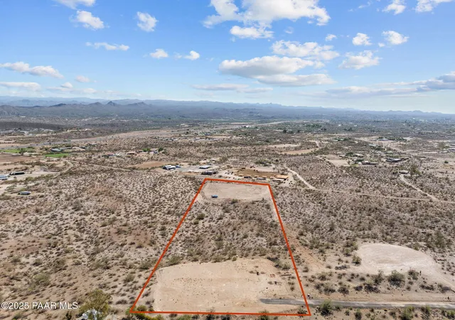 Photo 2 of Land for sale at 37681 S Gods Country Rd, Wickenburg, AZ 85390 | MLS# 1076516 | Listing updated on 2025-12-10