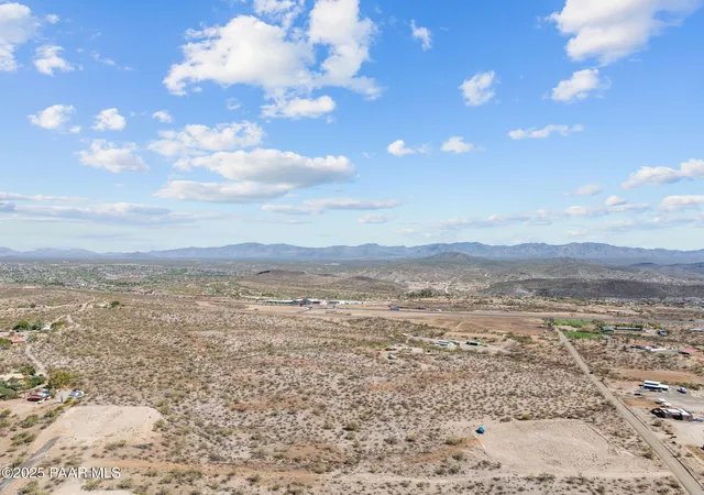 Photo 3 of Land for sale at 37681 S Gods Country Rd, Wickenburg, AZ 85390 | MLS# 1076516 | Listing updated on 2025-12-10