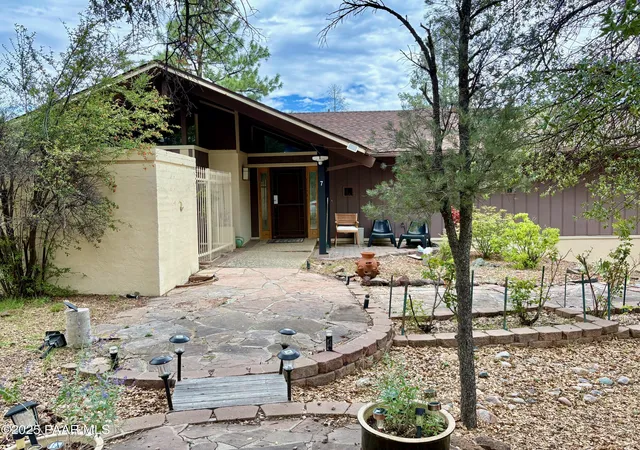 3rd image of 7 Manzanita Ct, Prescott, AZ 86305 | MLS# 1076649