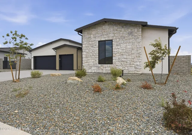 Photo 3 of Single family home for sale at 5262 E Edgar Way, Prescott Valley, AZ 86314 | MLS# 1077015 | Listing updated on 2026-09-30