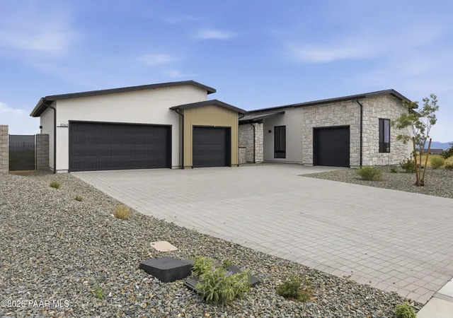 Photo 3 of Single family home for sale at 5262 E Edgar Way, Prescott Valley, AZ 86314 | MLS# 1077015 | Listing updated on 2026-09-30