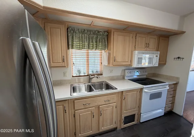 4th image of 21321 W Wind Spirit Ln, Congress, AZ 85332 | MLS# 1077368