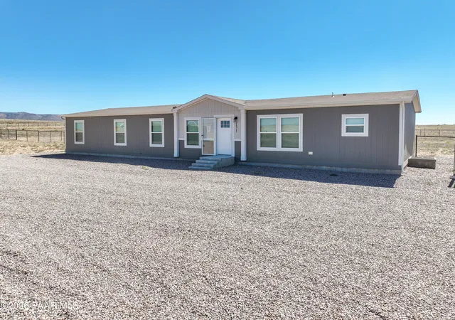 Homes for sale in Paulden, AZ | 26927 N Chicory Way, Paulden, AZ 86334 | MLS# 1077802