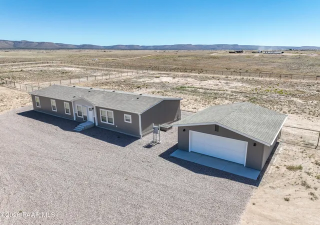 Homes for sale in Paulden, AZ | 26927 N Chicory Way, Paulden, AZ 86334 | MLS# 1077802