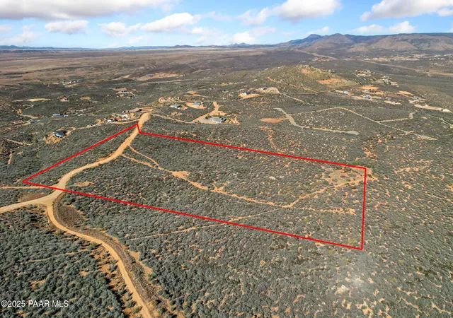 Photo 3 of Land for sale at 1105 S Grant Woods Pkwy, Dewey, AZ 86327 | MLS# 1077582 | Listing updated on 2026-05-14