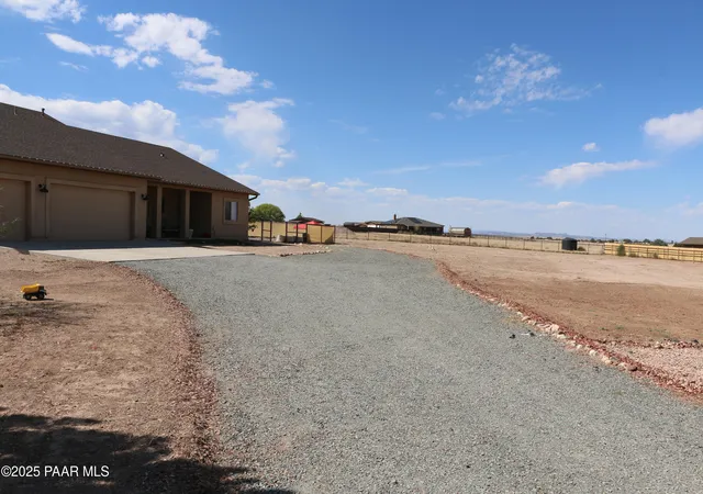 3rd image of 8900 N Calico Cat Trl, Prescott Valley, AZ 86315 | MLS# 1077822