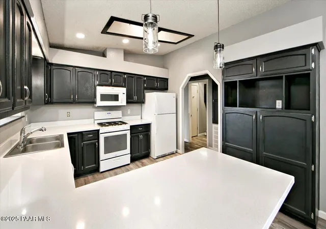 Photo 4 of Sale Pending at 7625 E Paseo Hermoso, Prescott Valley, AZ 86314 | MLS# 1077951 | Listing updated on 2025-12-09