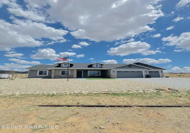 Photo 2 of Single family home for sale at 8103 N Clayton St, Prescott Valley, AZ | MLS# 1078242 | Listing updated on 2026-09-03