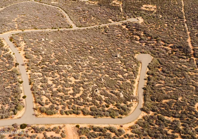 3rd image of 402 E Woodland Way, Dewey Humboldt, AZ 86327 | MLS# 1078400