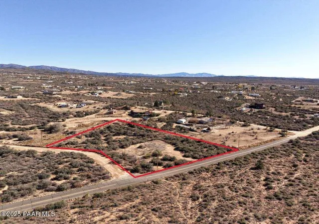 2nd image of 8565 S Donegal Dr, Kirkland, AZ 86332 | MLS# 1078317