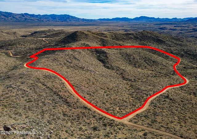 1st image of 0 Bull Whip Rd, Congress, AZ 85332 | MLS# 1078434