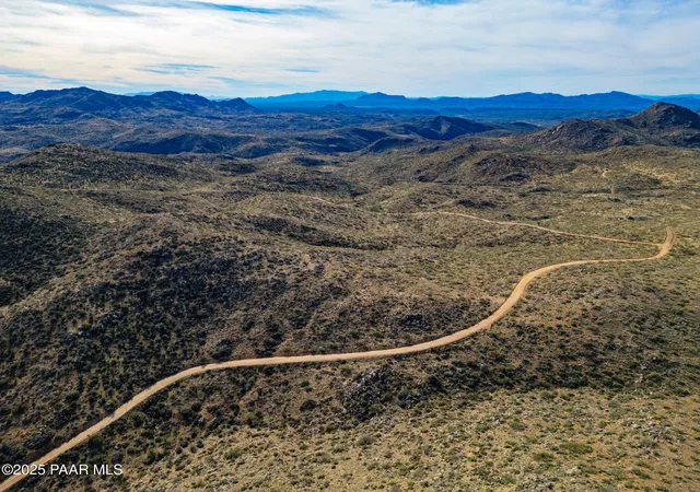 2nd image of 0 Bull Whip Rd, Congress, AZ 85332 | MLS# 1078434
