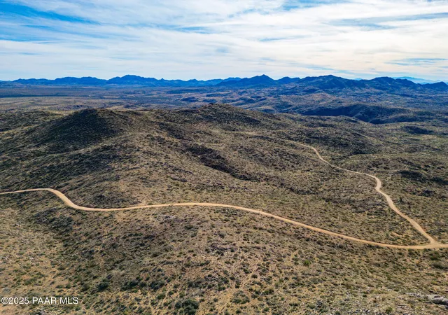 4th image of 0 Bull Whip Rd, Congress, AZ 85332 | MLS# 1078434
