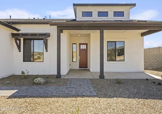 Photo 2 of Sale Pending at 5639 Sierra Point Ct, Prescott, AZ 86305 | MLS# 1078800 | Listing updated on 2026-09-25