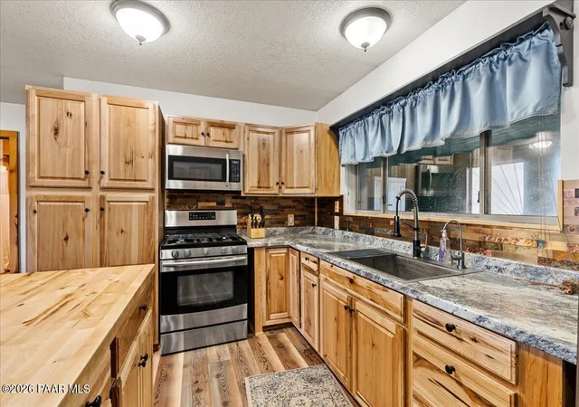 Photo 3 of Single family home for sale at 33694 W Gallina Rd, Seligman, AZ 86337 | MLS# 1078878 | Listing updated on 2026-09-04