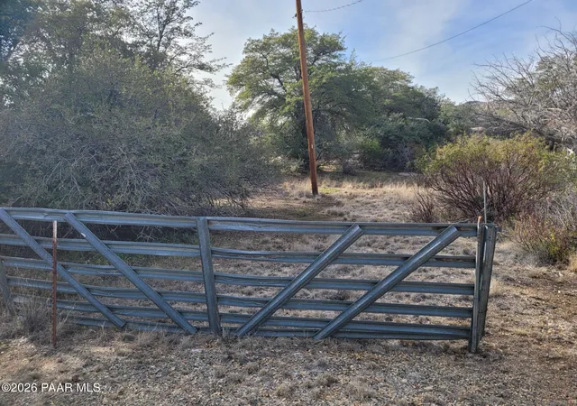 3rd image of 23310 S Mountainaire Dr, Yarnell, AZ 85362 | MLS# 1078969