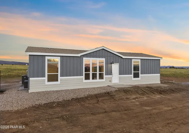 1st image of 27139 N Kingdom Ct, Paulden, AZ 86334 | MLS# 1083294