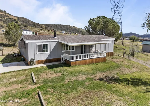 Photo 1 of Manufactured home for sale at 6249 S Country Rd, Mayer, AZ 86333 | MLS# 1085909 | Listing updated on 2026-10-27