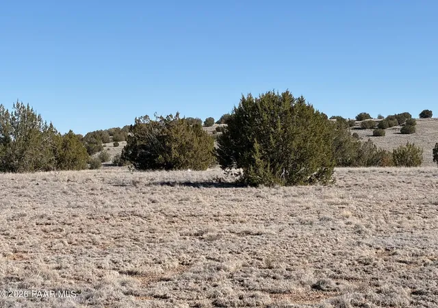 Photo 3 of Land for sale at 522 N Deer Camp Trl, Seligman, AZ 86337 | MLS# 1079725 | Listing updated on 2026-02-26