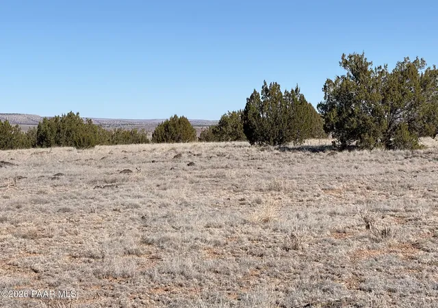 Photo 3 of Land for sale at 522 N Deer Camp Trl, Seligman, AZ 86337 | MLS# 1079725 | Listing updated on 2026-02-26
