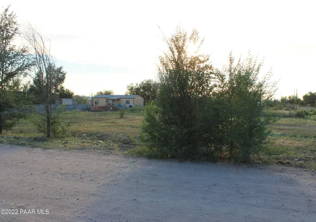 1st image of 25060 N Cedar Dr, Paulden, AZ 86334 | MLS# 1079470