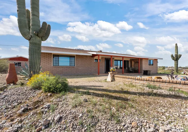 Photo 1 of Single family home for sale at 1605 Corral Dr, Wickenburg, AZ 85390 | MLS# 1079907 | Listing updated on 2026-05-07