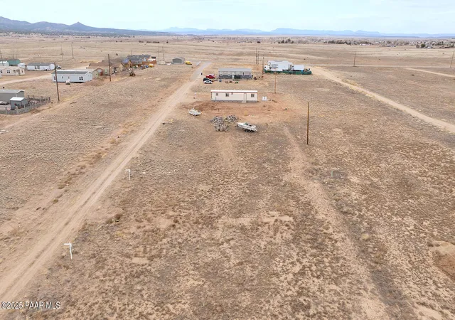 Homes for sale in Paulden, AZ | 360 W Hawaii Rd, Paulden, AZ 86334 | MLS# 1080816