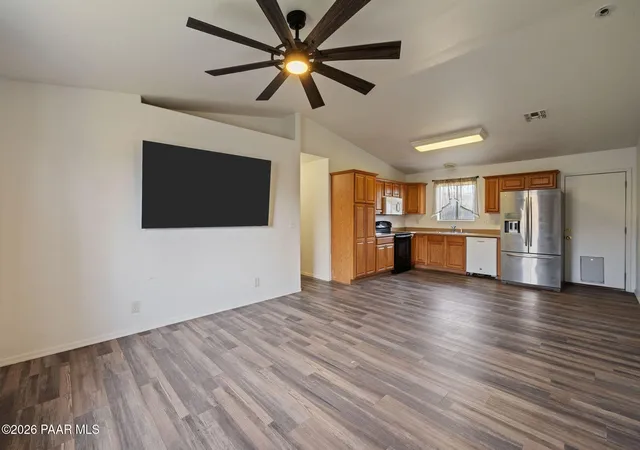 Homes for sale in Paulden, AZ | 24470 N Yosemite St, Paulden, AZ 86334 | MLS# 1080941