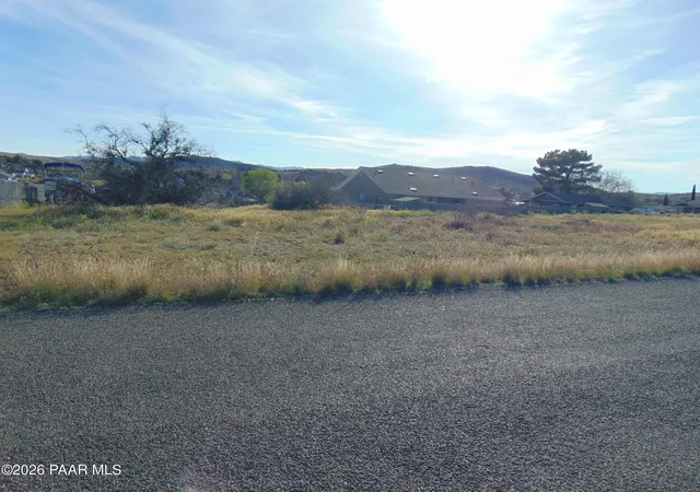 Photo 1 of Land for sale at 20201 E Saguaro Dr, Mayer, AZ 86333 | MLS# 1081165 | Listing updated on 2026-05-23