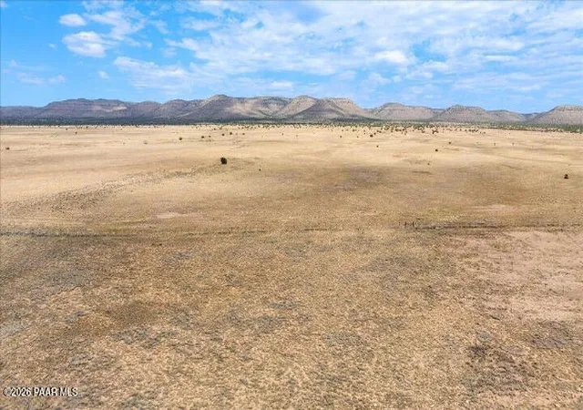 Homes for sale in Paulden, AZ | 3341 W Limestone Dr, Paulden, AZ 86334 | MLS# 1082622