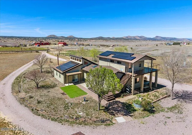 Photo 3 of Single family home for sale at 1445 S Table Mountain Rd, Chino Valley, AZ 86323 | MLS# 1080606 | Listing updated on 2026-10-06