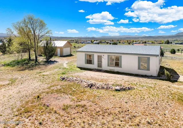 3rd image of 805 W Eleanor Rd, Paulden, AZ 86334 | MLS# 1080689