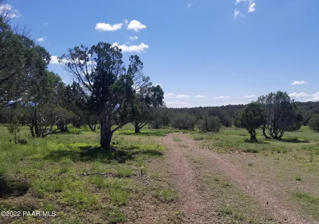 2nd image of 1550 W Joseph Dr, Ash Fork, AZ 86320 | MLS# 1080583