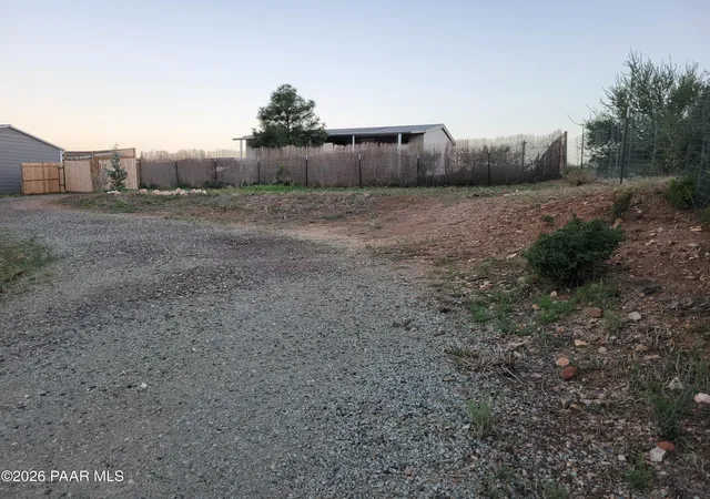 Photo 4 of Manufactured home for sale at 20913 E Valley View Ln, Mayer, AZ 86333 | MLS# 1080646 | Listing updated on 2026-09-19
