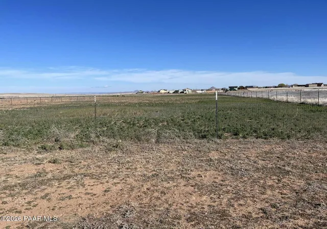 1st image of 0 E Bryten Wy, Prescott Valley, AZ 86315 | MLS# 1080750