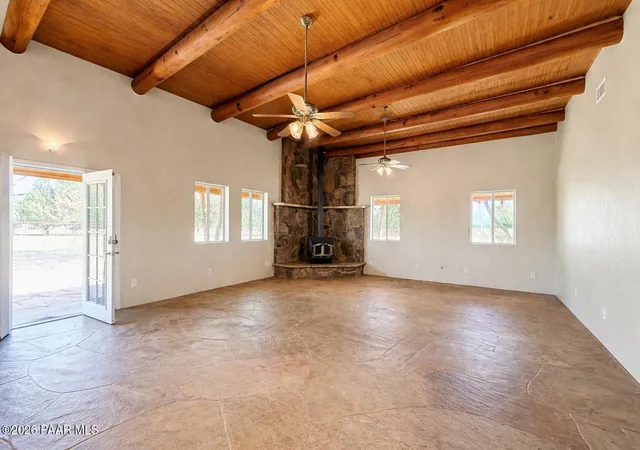 Homes for sale in Paulden, AZ | 3900 W Runway Rd, Paulden, AZ 86334 | MLS# 1081133