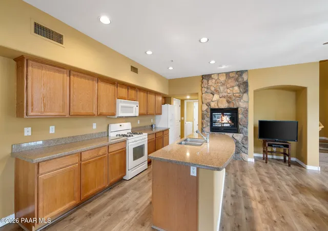 3rd image of 1716 Alpine Meadows Ln #304, Prescott, AZ 86303 | MLS# 1081012