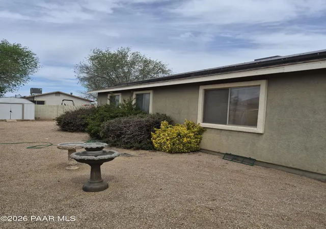 Homes for sale in Paulden, AZ | 24460 N Yosemite St, Paulden, AZ 86334 | MLS# 1081053