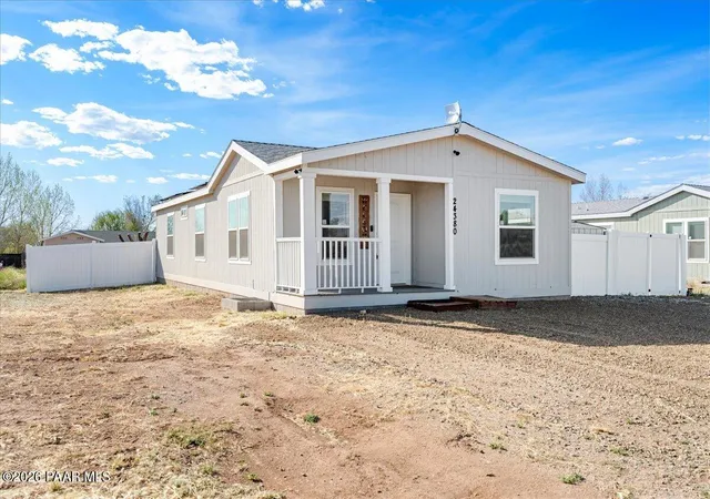 Homes for sale in Paulden, AZ | 24380 N Marblehead Ave, Paulden, AZ 86334 | MLS# 1081057